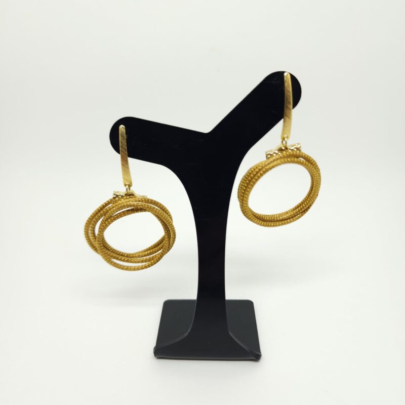 15272295822-img-20240514-wa0022.jpg Brinco Capim Dourado Voltas