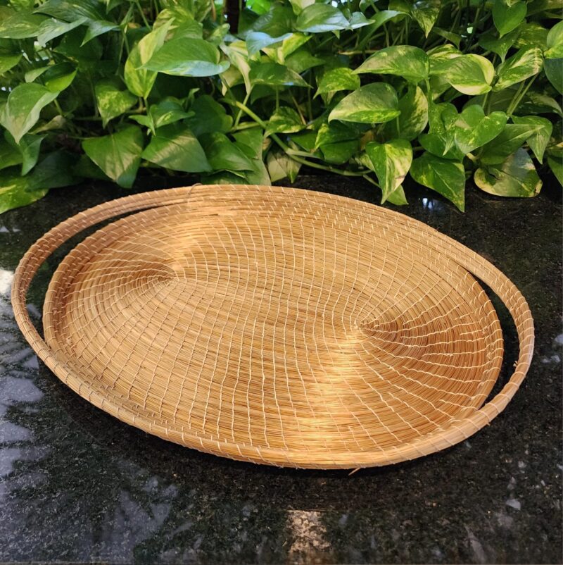 #BANDEJA CAPIM DOURADO LISA  C/ ALCA PEQUENA