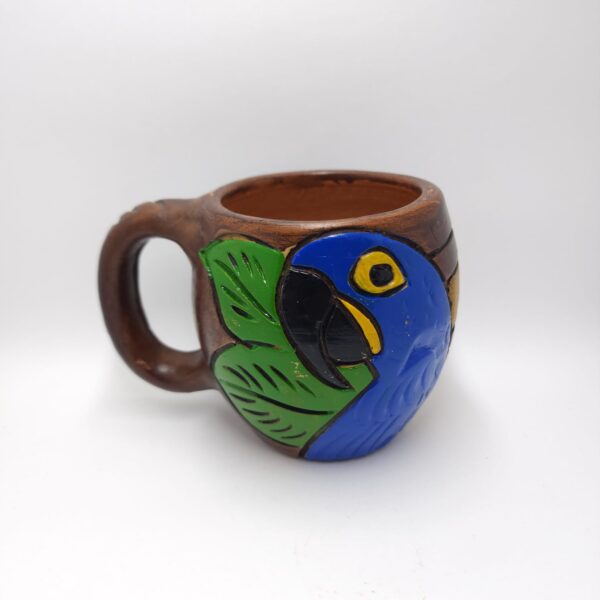 #CANECA CERAMICA FAUNA ARARA AZUL PALMAS GRANDE