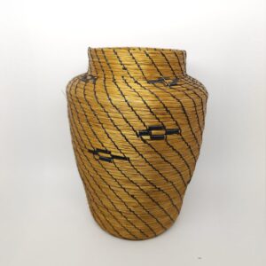 #VASO C. DOURADO LINHA PRETA C/ DETALHE M 15X20