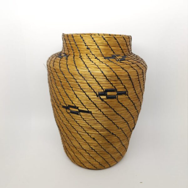 #VASO C. DOURADO LINHA PRETA C/ DETALHE M 15X20
