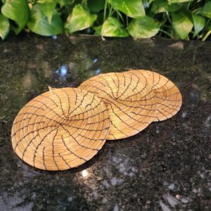 #PORTA COPO C.DOURADO LINHA PRETA