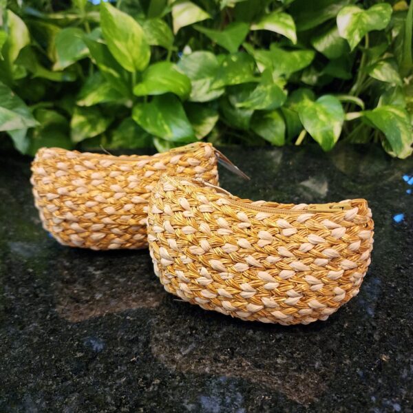 #MINI BOLSA PORTA MOEDA  12CM C.DOURADO + FIBRA BURITI