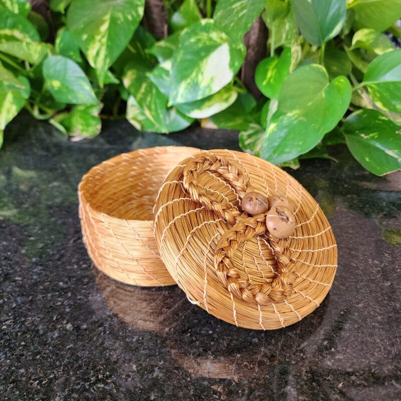 #CAIXA C.D.  C/  DETALHE C.DOURADO+SEMENTE 12x12x4