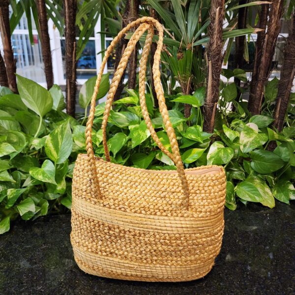 #BOLSA C. DOURADO TIPO CSTA COM 2 ALÇA FINA