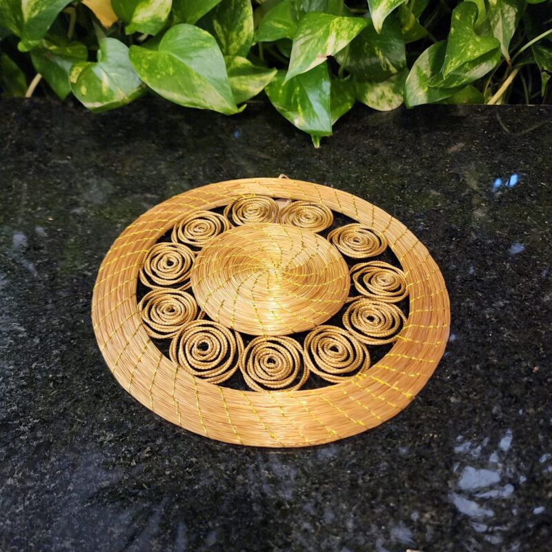 Mandala de Capim Dourado detalhada Rosas