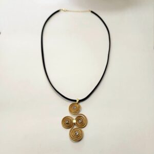 #COLAR COURO + CAPIM DOURADO