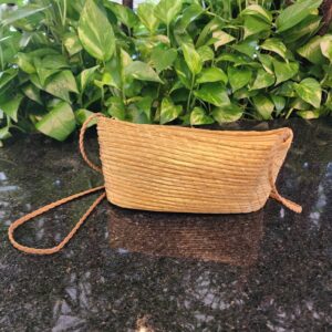 ##BOLSA C.DOURADO LINHA DOURADA C/ ALÇAS DIVERSAS