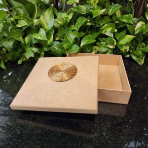 #CAIXA MDF C/ MANDALA C.DOURADO 22X22X5