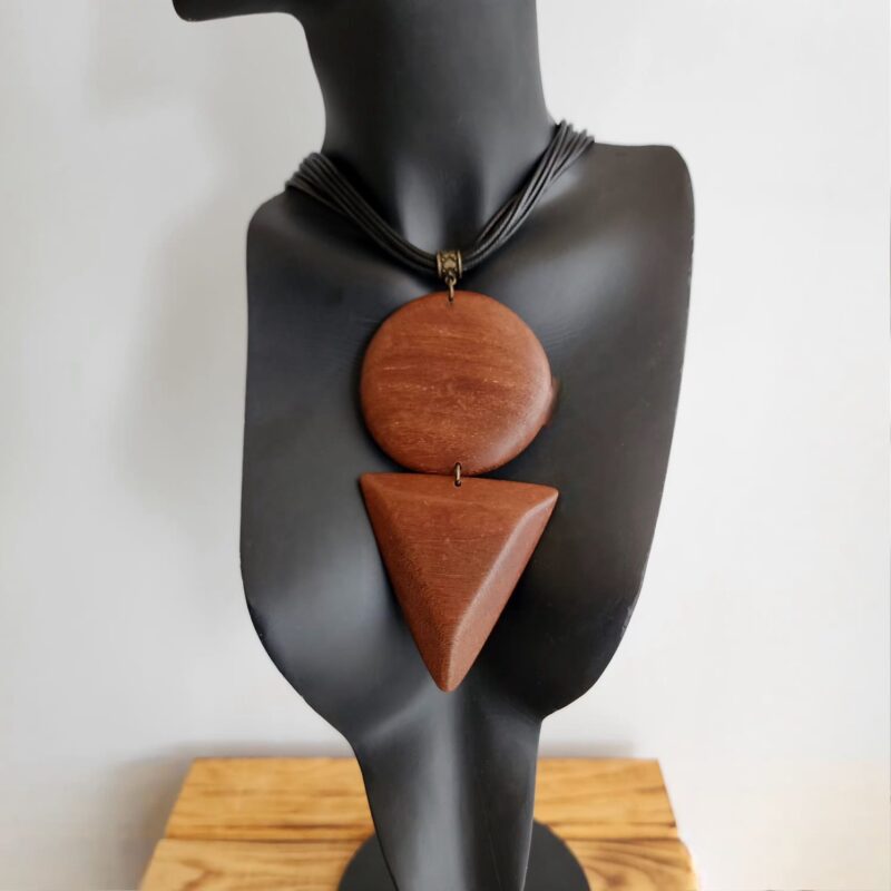 #COLAR MADEIRA GEOMETRICA