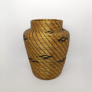 #VASO C.DOURADO LINHA PRETA C/ DETALHE P 16X9