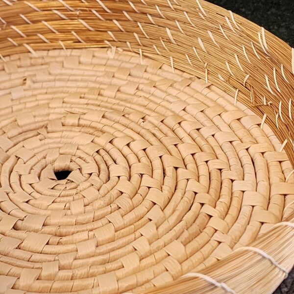 ##BANDEJA COM CAPIM DOURADO + FIBRA NATURAL 22CM - Imagem 2