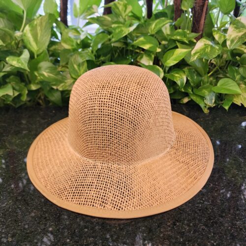 15312048935-whatsapp-image-2024-11-27-at-13-12-21-1.jpeg ##CHAPEU FIBRA CELULOSE LISO SEM ACESSORIO 2 CORES