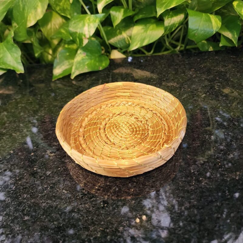 ##MINI BANDEJA CAPIM DOURADO BAIXA LINHA DOURADA P