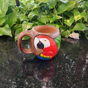 #CANECA CERAMICA FAUNA ARARA VERMELHA  GRANDE S/ NOME