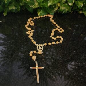 #TERÇO GRANDE TODO C. DOURADO CRUZ GRANDE