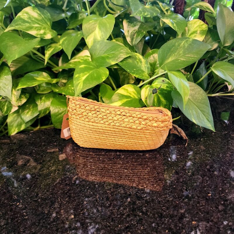 15352669605-whatsapp-image-2025-06-03-at-15-48-24.jpeg Mini Bolsa de Capim Dourado