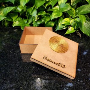#CAIXA MDF C/ MANDALA CAPIM DOURADO + PLACA PALMAS