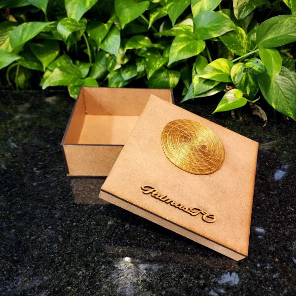 #CAIXA MDF C/ MANDALA CAPIM DOURADO + PLACA PALMAS