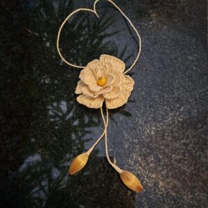 ##COLAR FIBRA DE BURITI + FLOR DE FIBRA DE BURITI