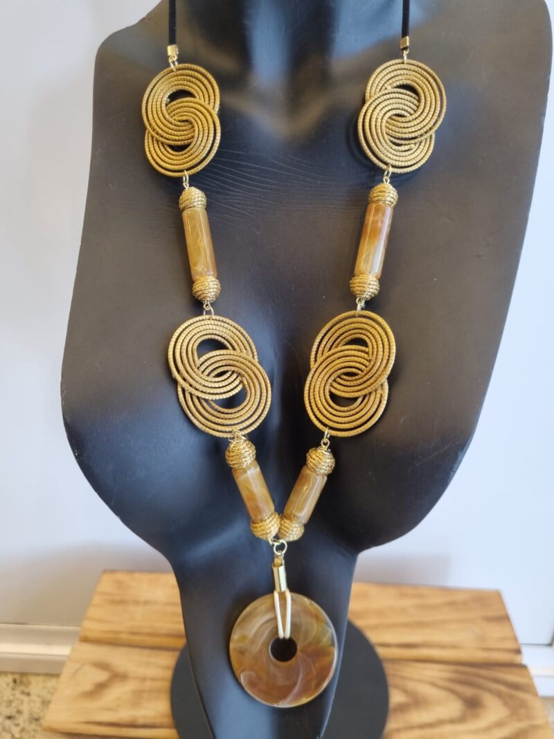 #COLAR CAPIM DOURADO