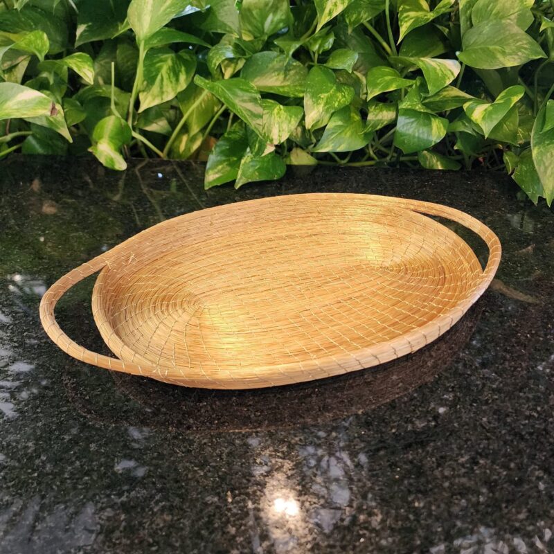 ##BANDEJA CAPIM DOURADO LINHA DOURADA LISA OVAL C/ ALCA #