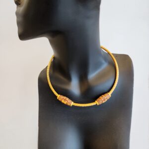 # COLAR GARGANTILHA COM TUBO #