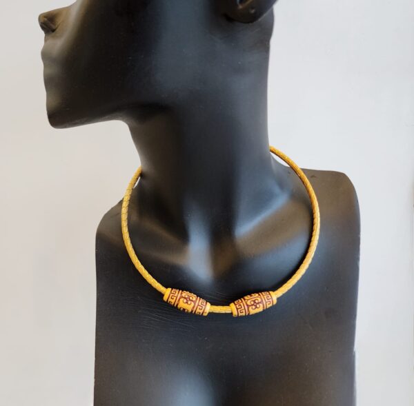 # COLAR GARGANTILHA COM TUBO #