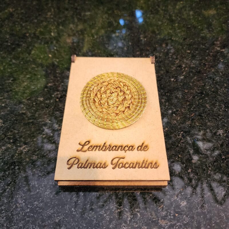 Bloco de MDF com Mandala de Capim dourado escrita Palmas-TO