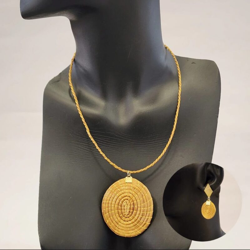 ## CONJUNTO COLAR + BRINCO CAPIM DOURADO #