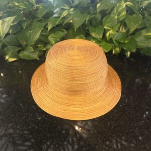 15378415354-whatsapp-image-2025-09-24-at-13-17-11.jpeg Chapéu de Capim Dourado