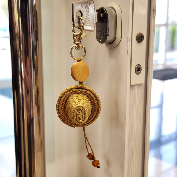 Chaveiro Chapéu de Capim Dourado com Mosquetão