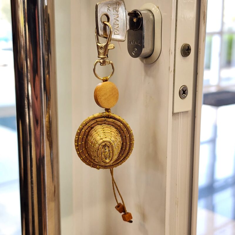 Chaveiro Chapéu de Capim Dourado com Mosquetão