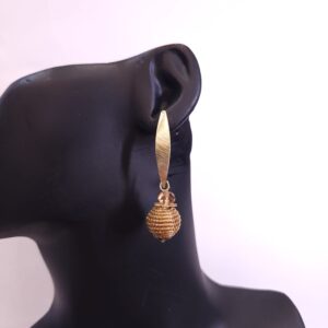 15383809231-whatsapp-image-2025-10-10-at-14-50-17-3.jpeg Brinco Capim Dourado