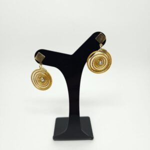 15383902353-15272393869-img-20240515-wa0018-600x600-1.jpg Brinco Capim Dourado voltas Cores Variadas