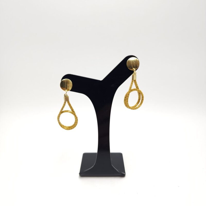 15383908551-15361154300-15277531101-whatsapp-image-2024-06-11-at-09-24-56-2.jpeg Brinco Capim Dourado Voltas Simples