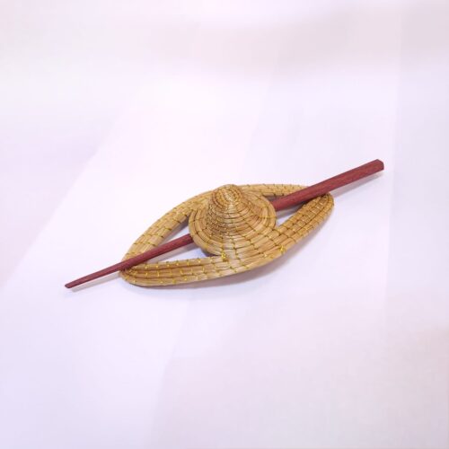 Presilha de Palito de Cabelo Madeira + Capim Dourado Chapeu