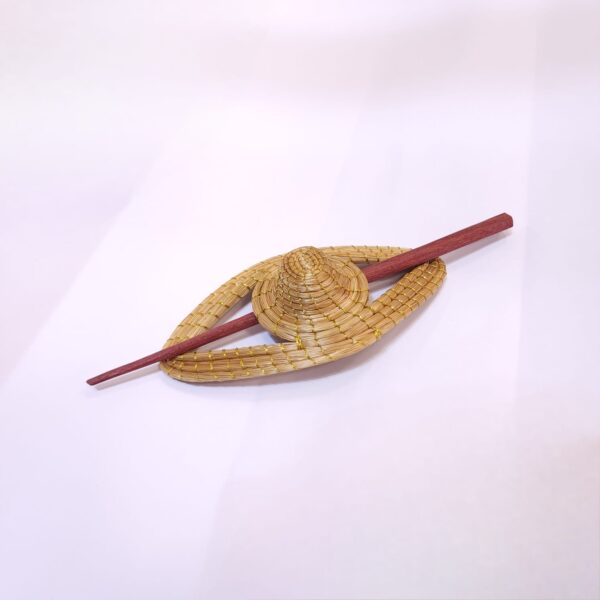 Presilha de Palito de Cabelo Madeira + Capim Dourado Chapeu