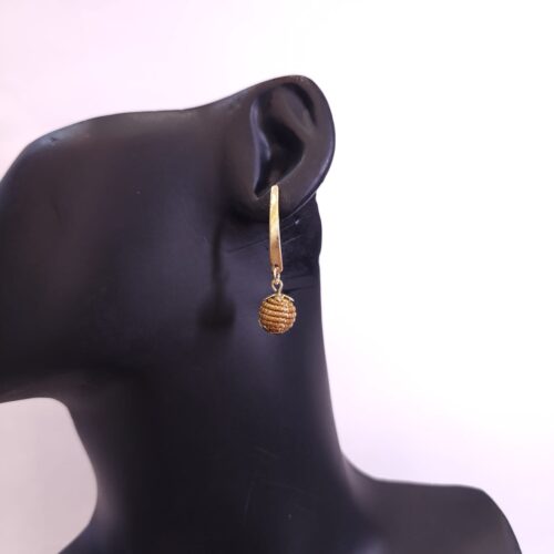 0805 - Brinco Capim Dourado