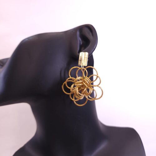 0808 - Brinco Capim Dourado