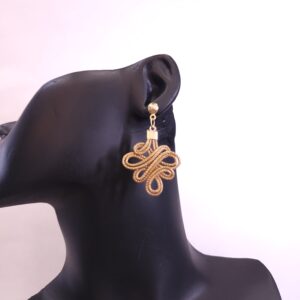 0809 - Brinco Capim Dourado