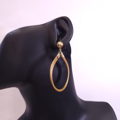 0818 - Brinco Capim Dourado