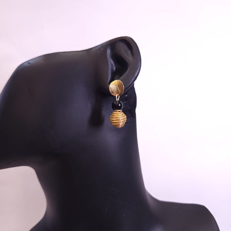 0836 - Brinco Capim Dourado