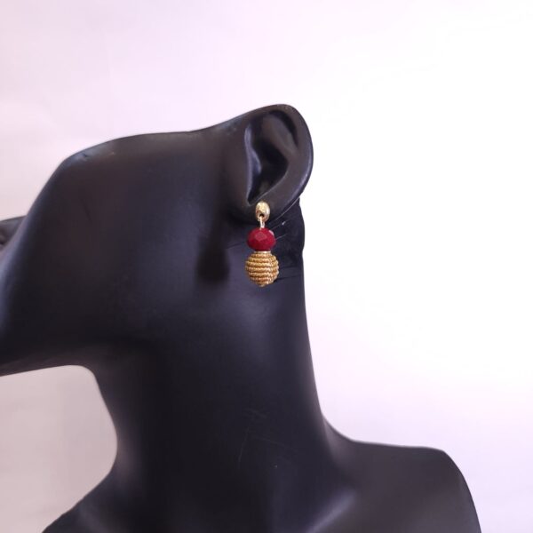 0838 - Brinco Capim Dourado