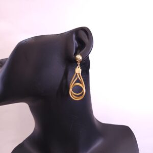 15393984807-whatsapp-image-2025-11-13-at-13-00-11-2.jpeg 0840 - Brinco Capim Dourado