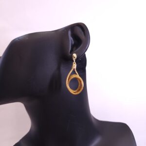 15393985440-whatsapp-image-2025-11-13-at-13-00-11-1.jpeg 0841 - Brinco Capim Dourado