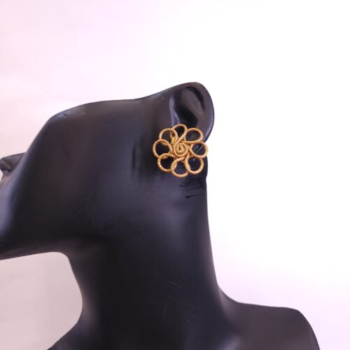 15393987386-whatsapp-image-2025-11-13-at-13-00-12-2.jpeg 0845 - Brinco Capim Dourado