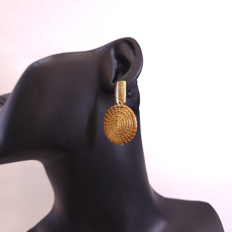 15394007917-whatsapp-image-2025-11-13-at-13-00-27-1.jpeg 0863 - Brinco Capim Dourado