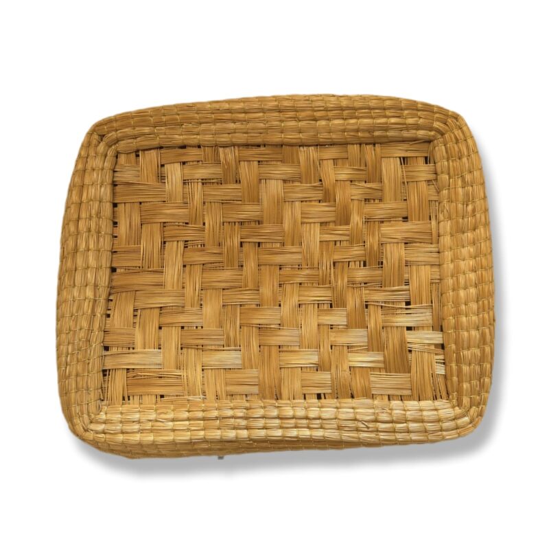 15396256156-whatsapp-image-2025-11-25-at-18-53-18-1.jpeg Bolsa de Capim Dourado Retangular tapeti com alça