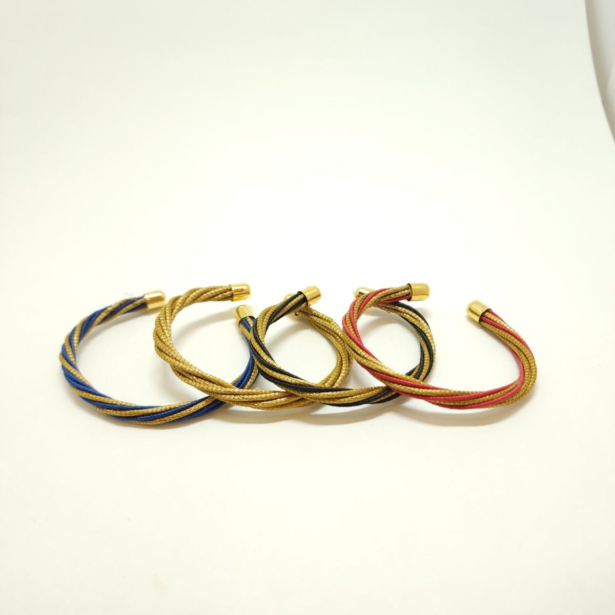 Pulseira de Capim Dourado Trançado Colorido